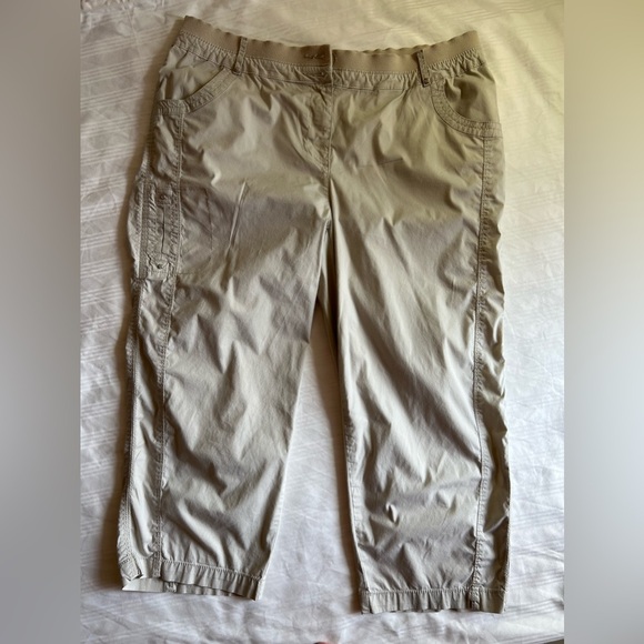 JM Collection Women's Pants Size 12 White Cotton Spandex Cropped. Capri - Picture 11 of 14